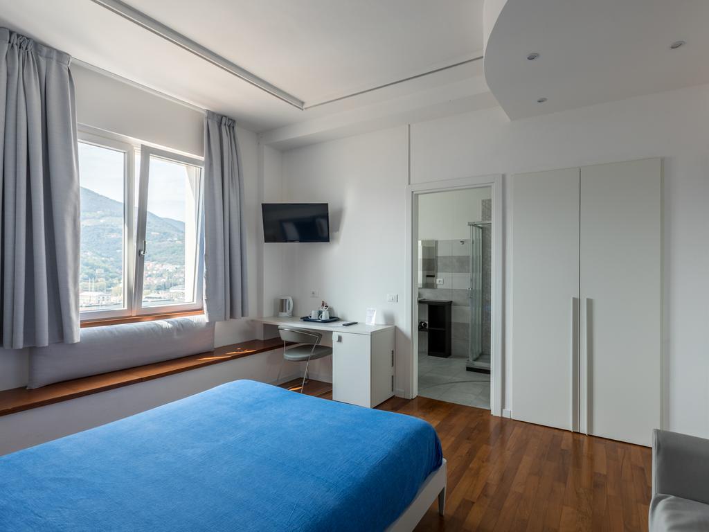 Guesthouse Il Grattacielo Sul Golfo La Spezia Dış mekan fotoğraf